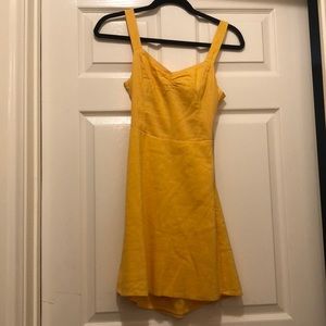 Cute yellow dress!!